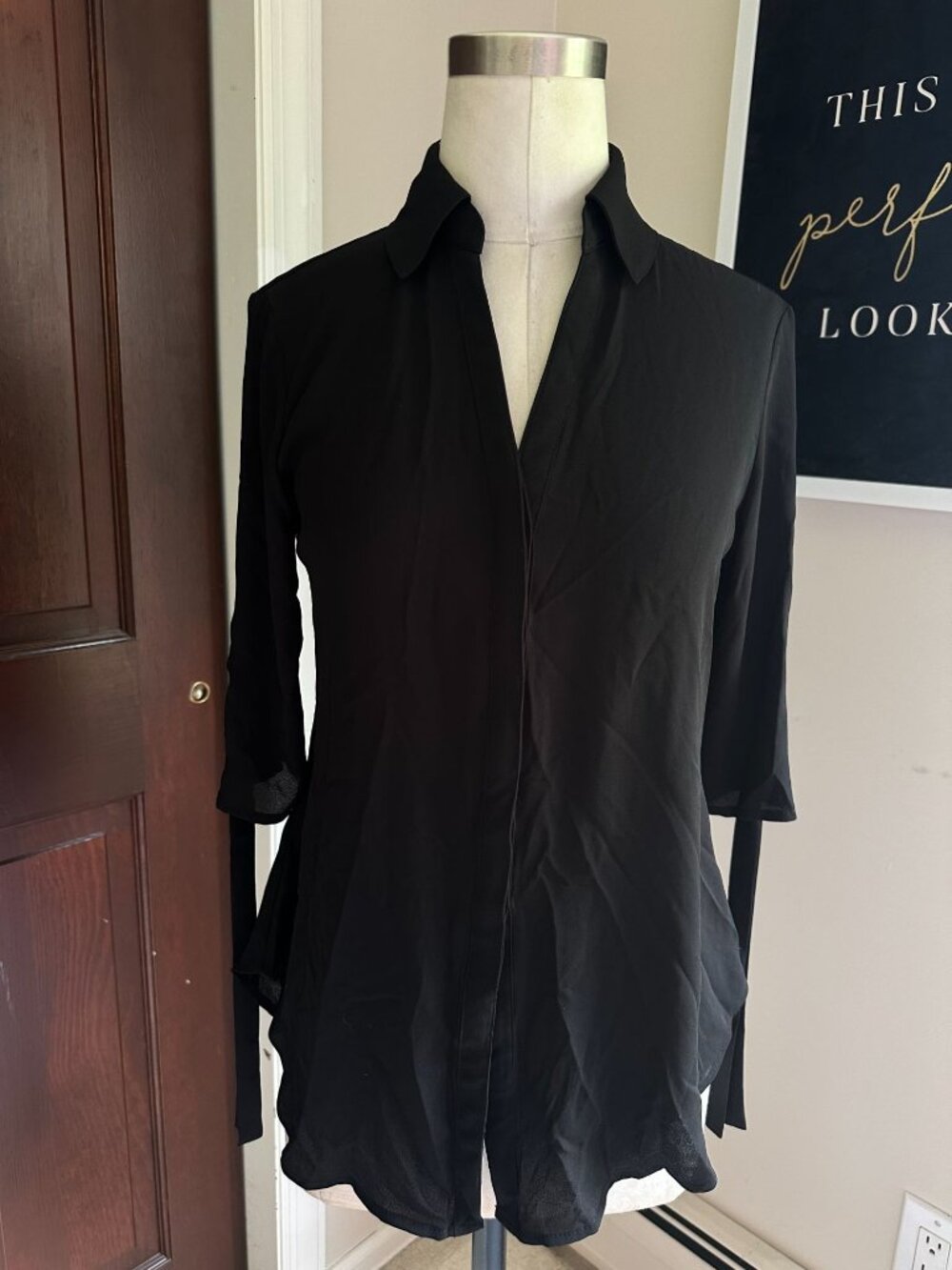 NWT black button down EXPRESS blouse, button up long sleeves XS